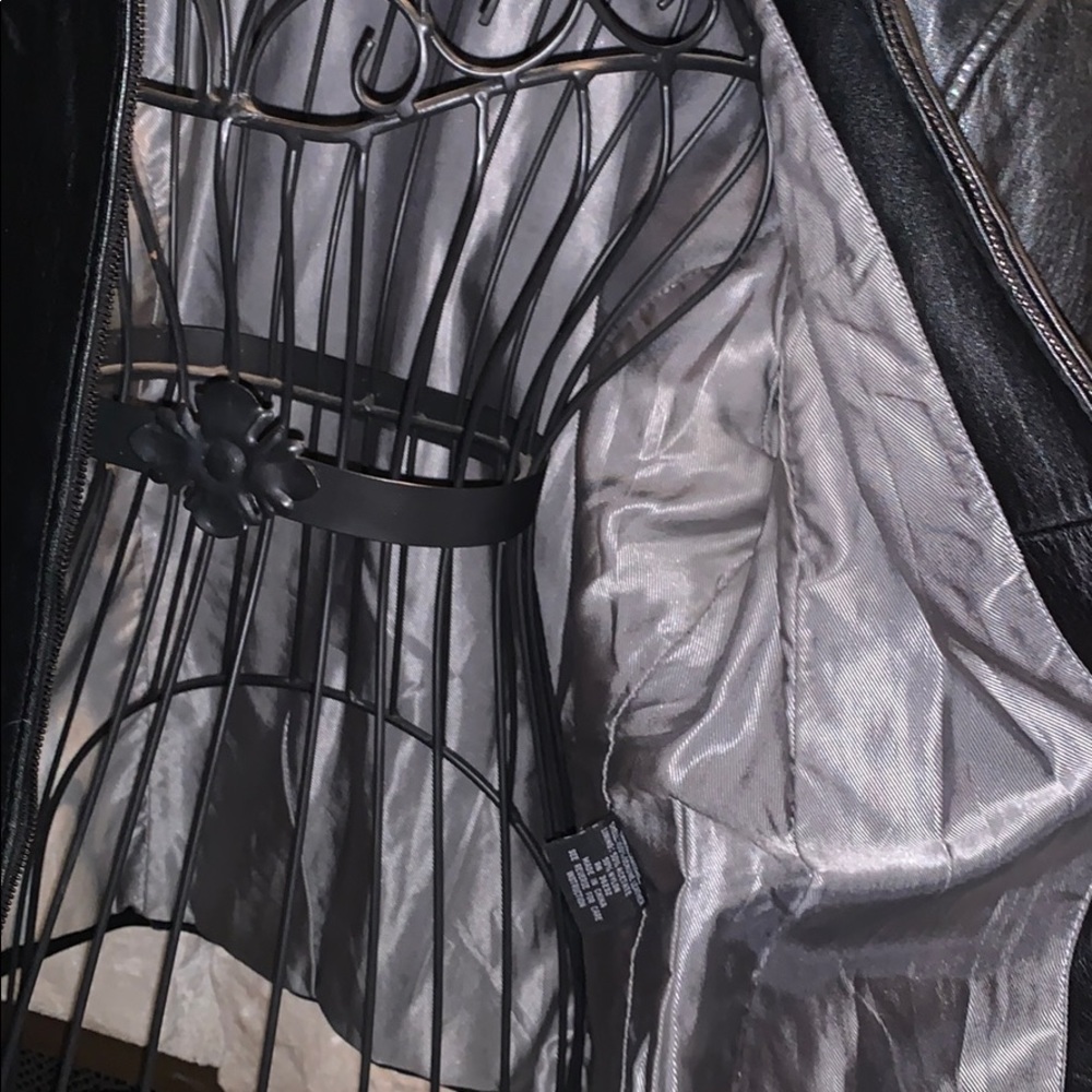 Leather Jacket - Picture 5 of 8